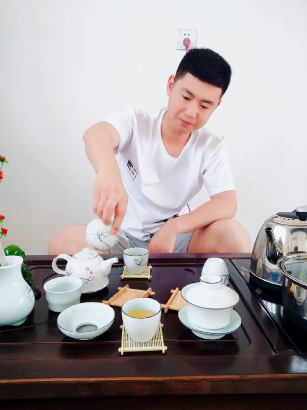 日月的第一张照片--青岛相亲服务中心