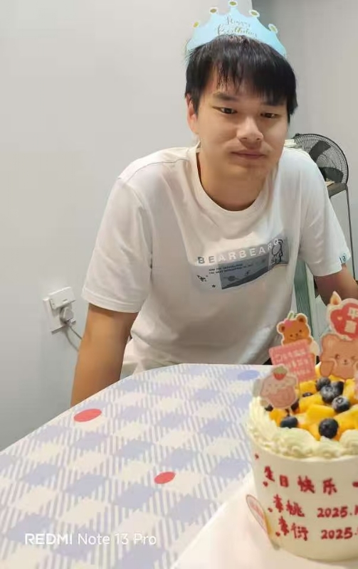 yan的第一张照片--青岛相亲服务中心