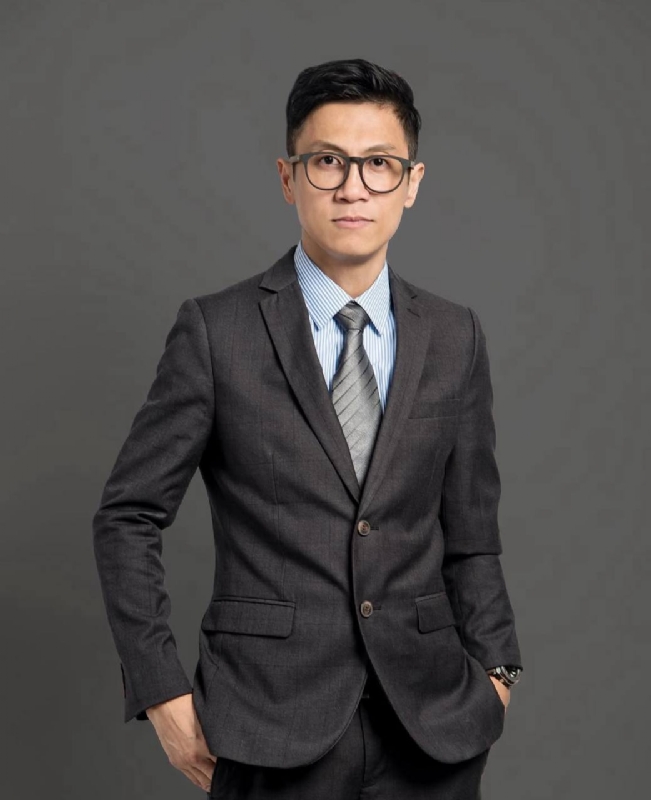 千帆过尽的第一张照片--青岛相亲服务中心