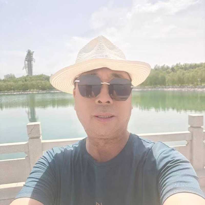 有钱人的第二张照片--青岛相亲服务中心