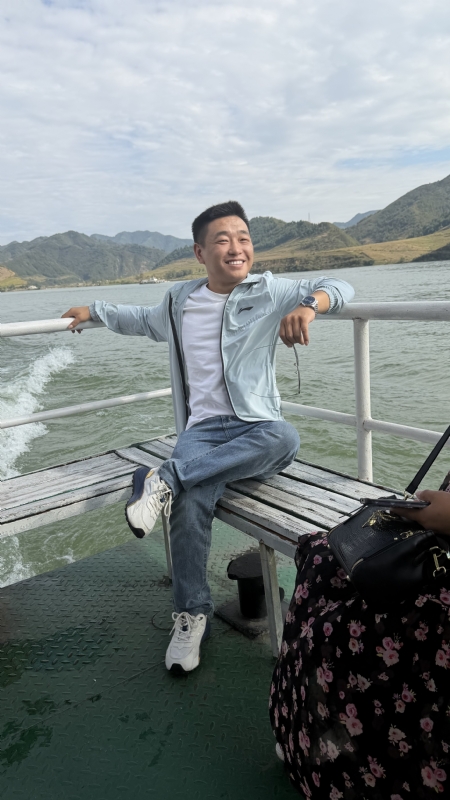 烟花易笑的第二张照片--青岛相亲服务中心