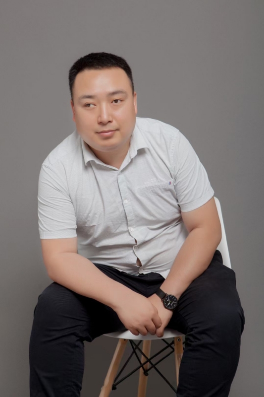 带着梦想去旅行的第一张照片--青岛相亲服务中心