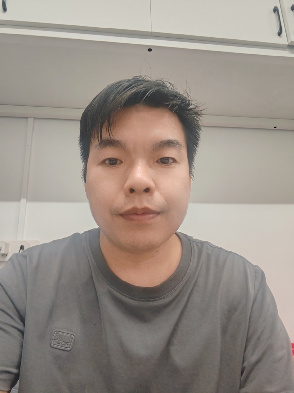 老张的第一张照片--青岛相亲服务中心