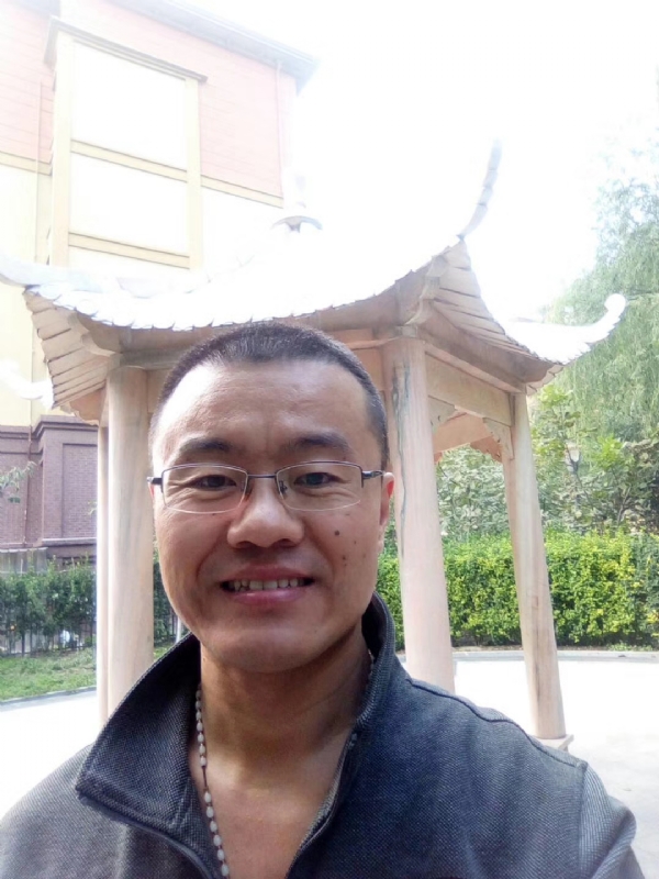 撸起袖子加油干的第一张照片--青岛相亲服务中心