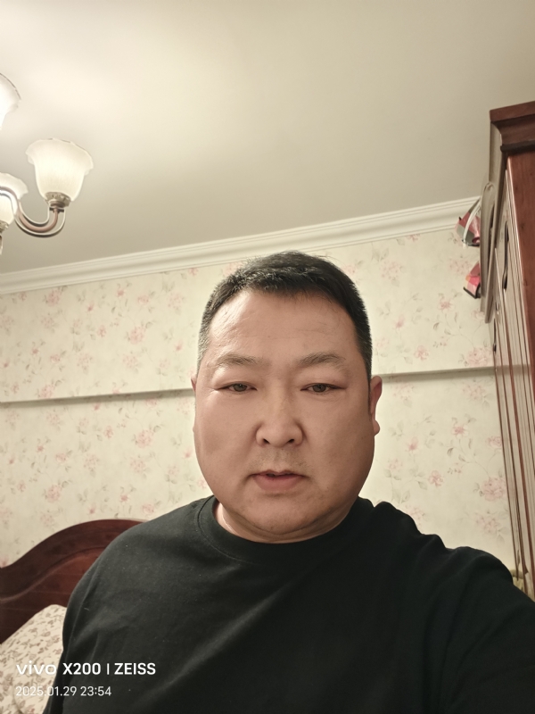 峰哥的第一张照片--青岛相亲服务中心