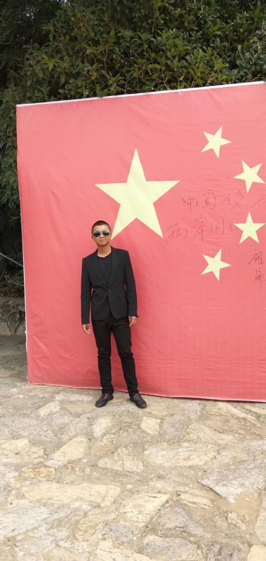 奔腾的小乌鸦的第一张照片--青岛相亲服务中心