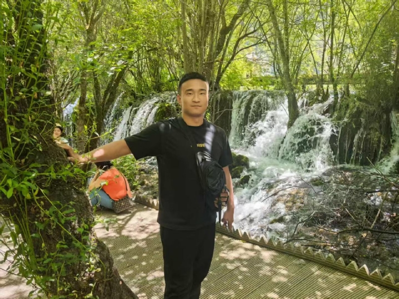 不管多累的第一张照片--青岛相亲服务中心