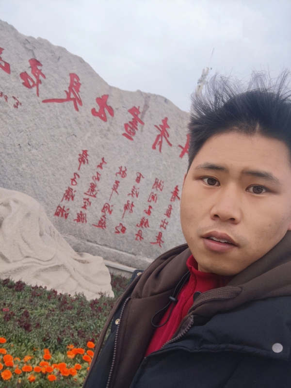 迎春的第一张照片--青岛相亲服务中心