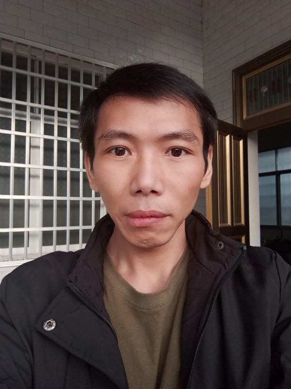 万紫千红的第二张照片--青岛相亲服务中心