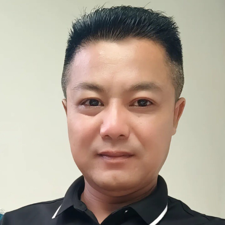 未来可期的第一张照片--青岛相亲服务中心