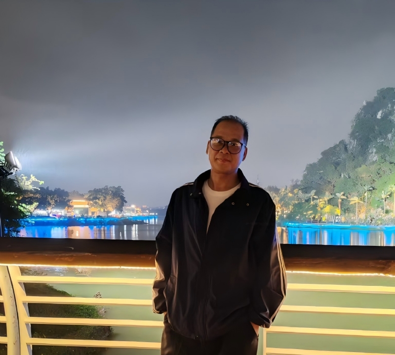 高山流云的第一张照片--青岛相亲服务中心