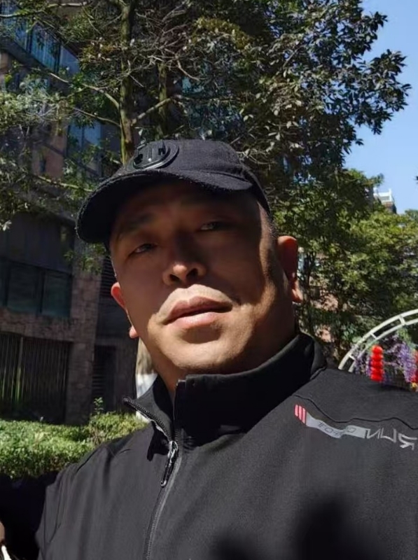 蓝色海洋的第一张照片--青岛相亲服务中心