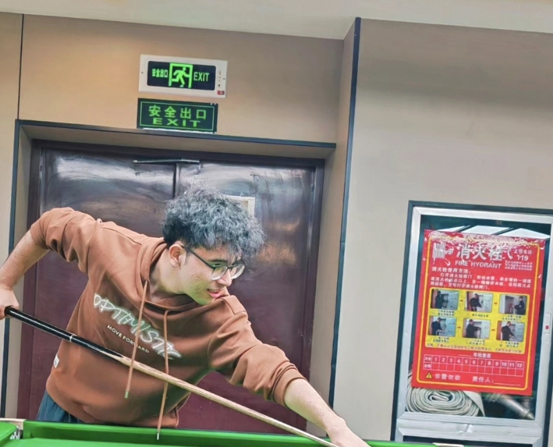 小鬼的第一张照片--青岛相亲服务中心