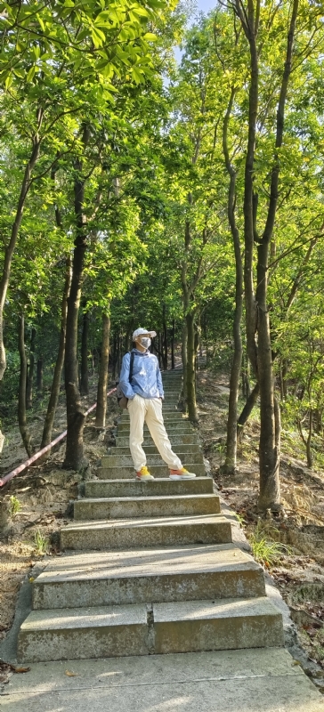 书衣的第三张照片--青岛相亲服务中心